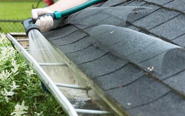 Gravenhunger Moss gutter cleaning costs